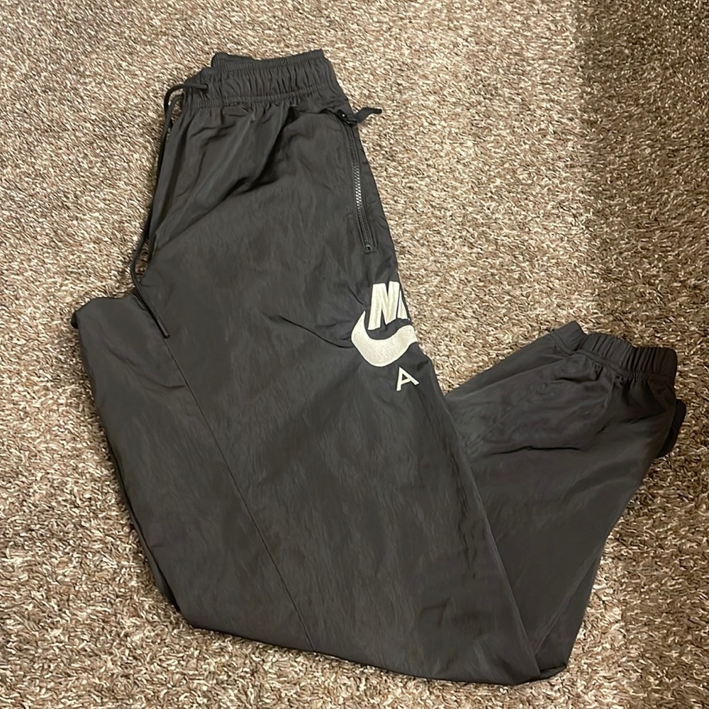 Mens Nike nylon track pants